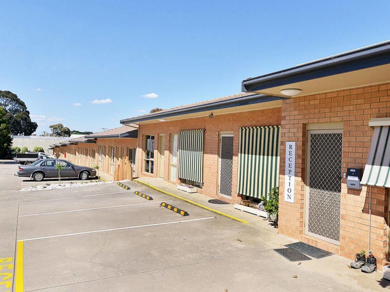 Cranbourne Motor Inn Exteriér fotografie